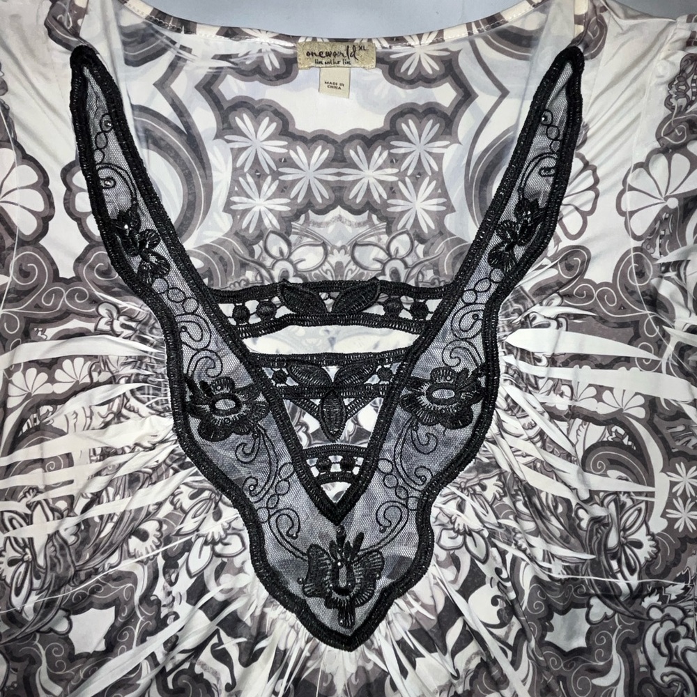 One World Boho Lave Detail Shirt Sleeve Shirt V Neckline Black Grey Wht Size XL - Picture 4 of 7